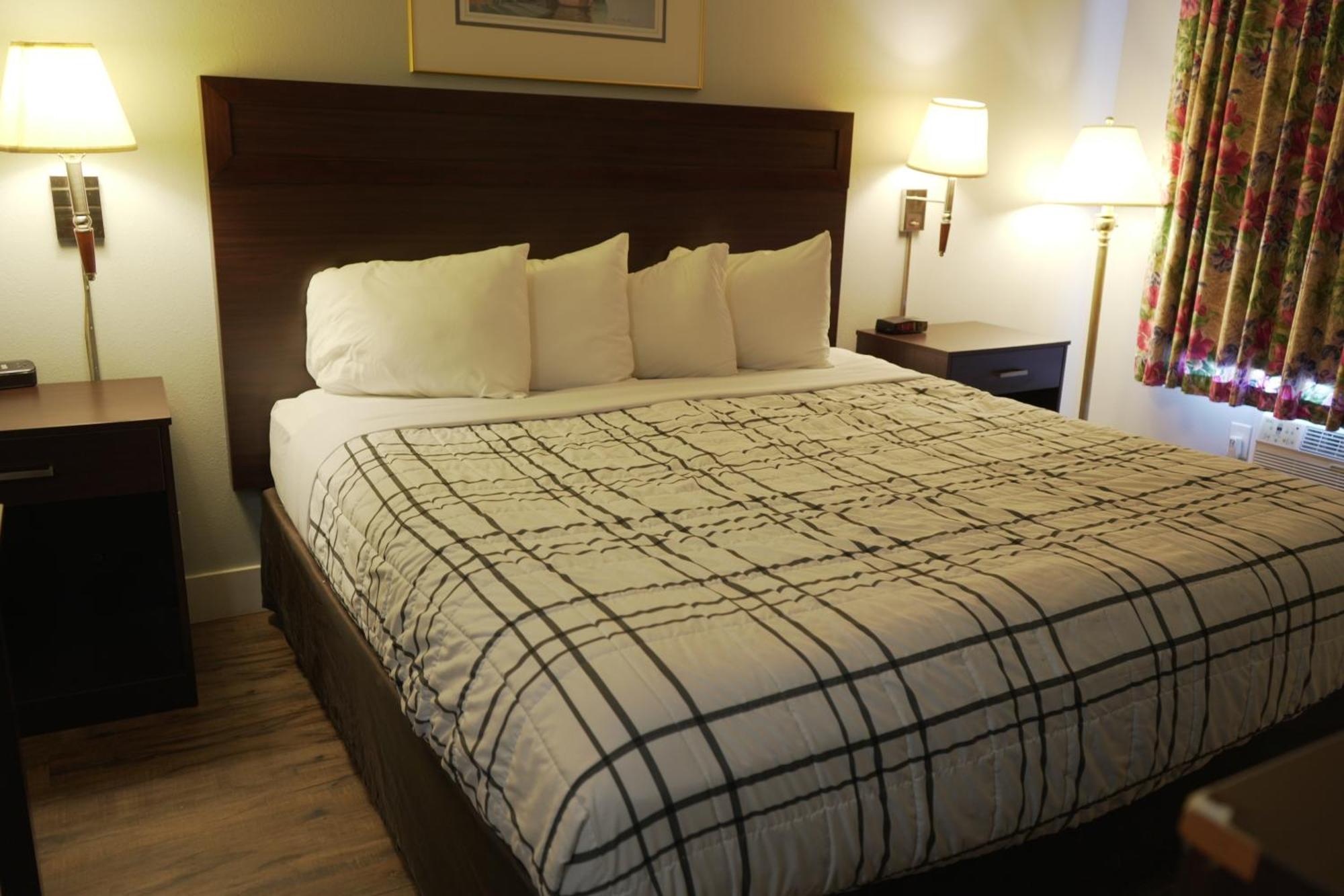 Coratel Inn And Suites By Jasper Оушън Шорс Екстериор снимка
